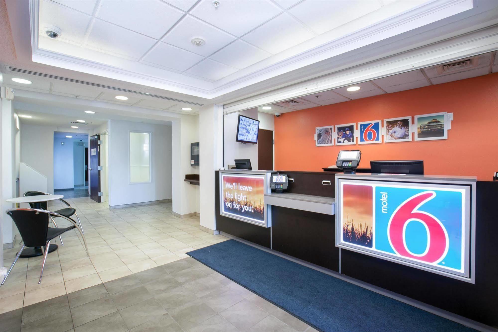 Motel 6-Brooklyn Center, Mn - Minneapolis ภายนอก รูปภาพ